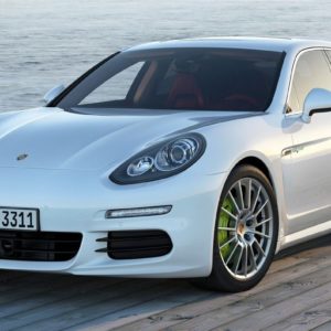 Porsche Panamera 4S PDK 2015